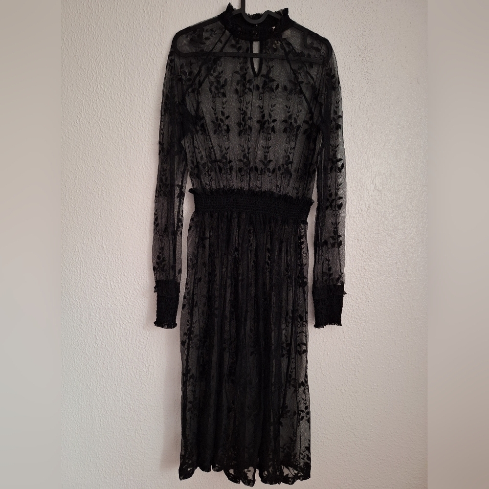 DIVIDED Black Sheath Dress with High neck and Sleeveless Design
